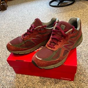 New Balance 990 v4 Running Sneakers
